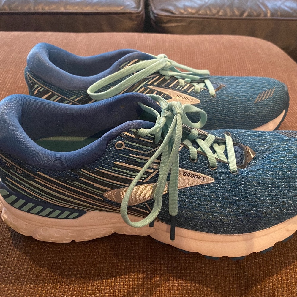 Brooks Adrenaline GTS 19